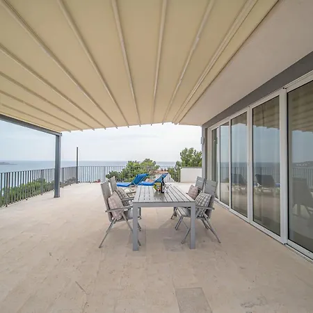 Sea View Apartments Bar Exterior photo