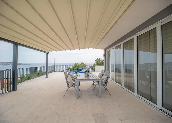 Sea View Apartments
