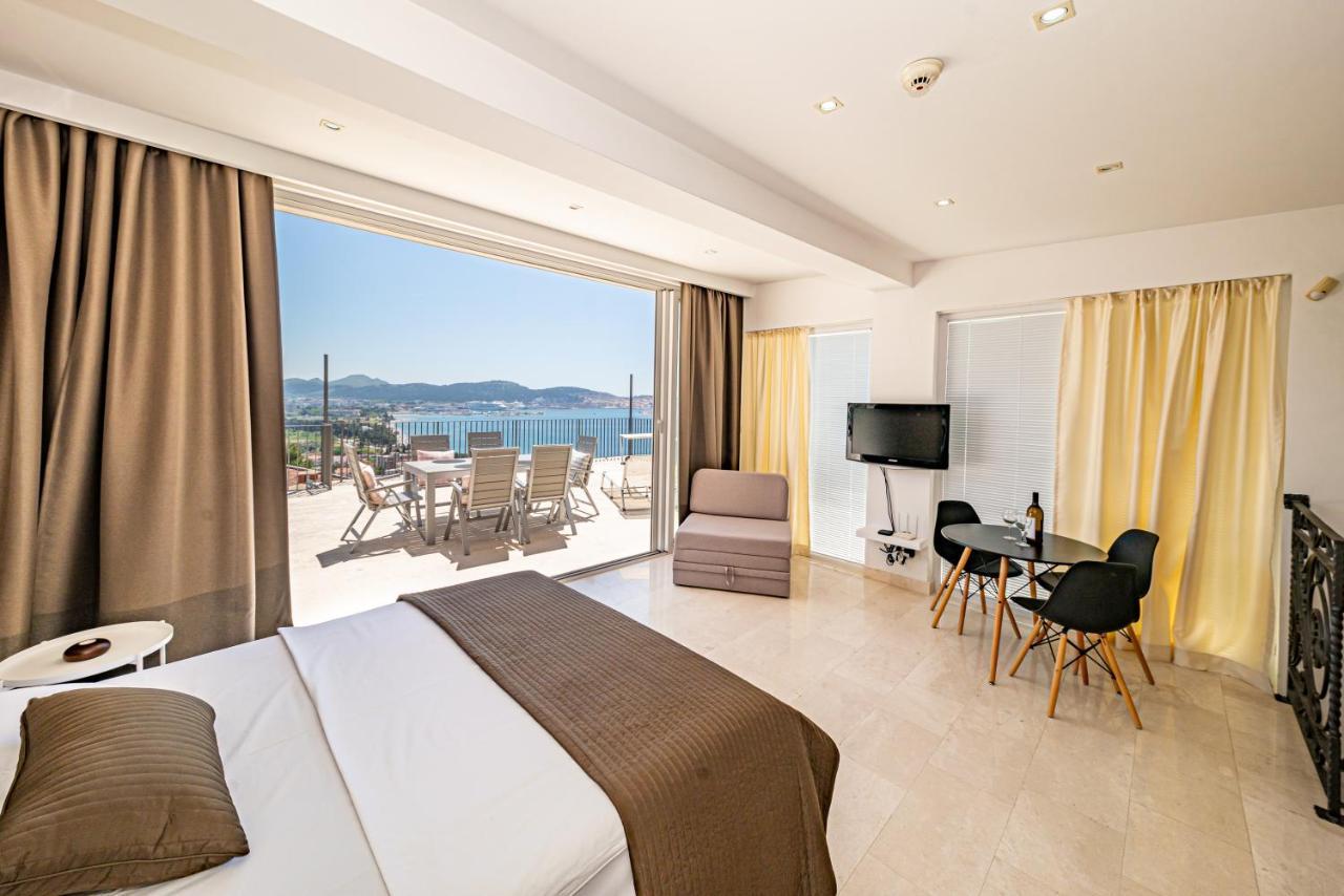 Apartment Sea View Bar