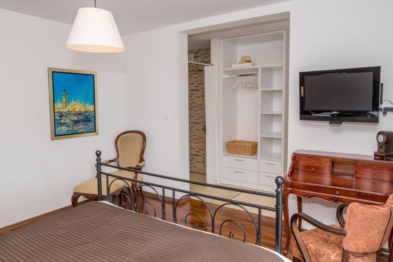 Sea View Apartment *
