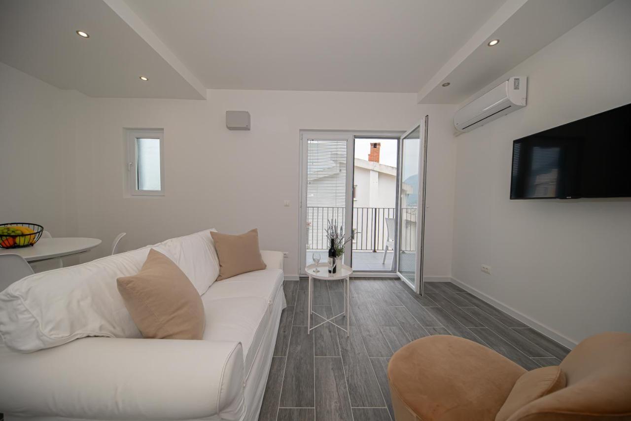 Sea View Apartment